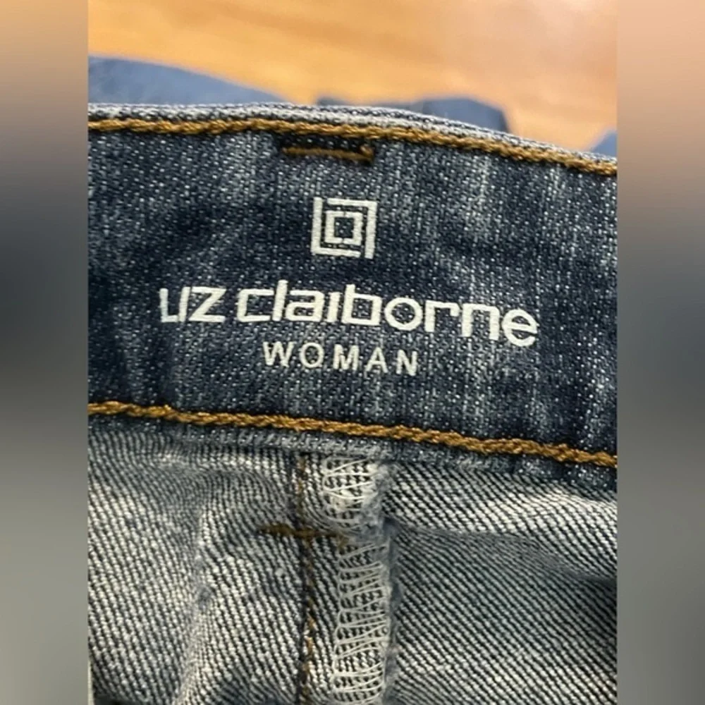 Liz Claiborne Classic Fit Crop Capris Blue Denim Jeans Cropped Stretchy Sz 14w - Picture 7 of 9